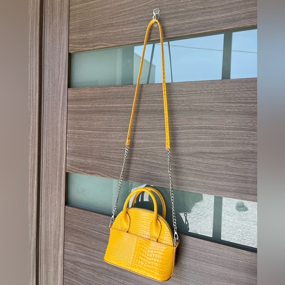 Zara Yellow Faux Crocodile Pattern Handbag - Picture 5 of 7